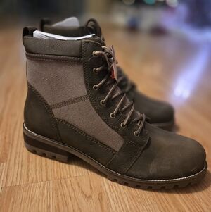 Women's Kodiak Waterton Boots Sz 11 New In Box Waterproof Brown